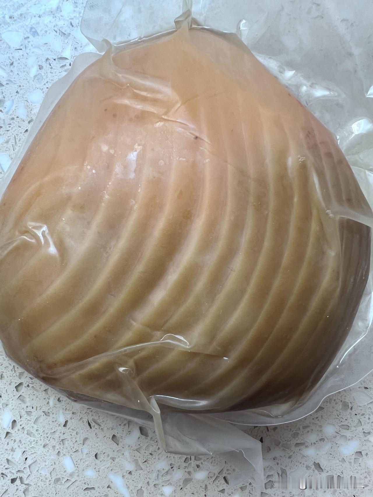 买了一个疙瘩咸菜，切了一小碗倒点香油，一口锅饼一口咸菜，竟然好吃的停不下来，不信