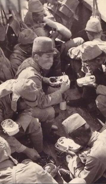 日本二战时候吃啥？他们为了吃饱肚子，竟然想出如此瘆人的方法二战时日军到底吃啥