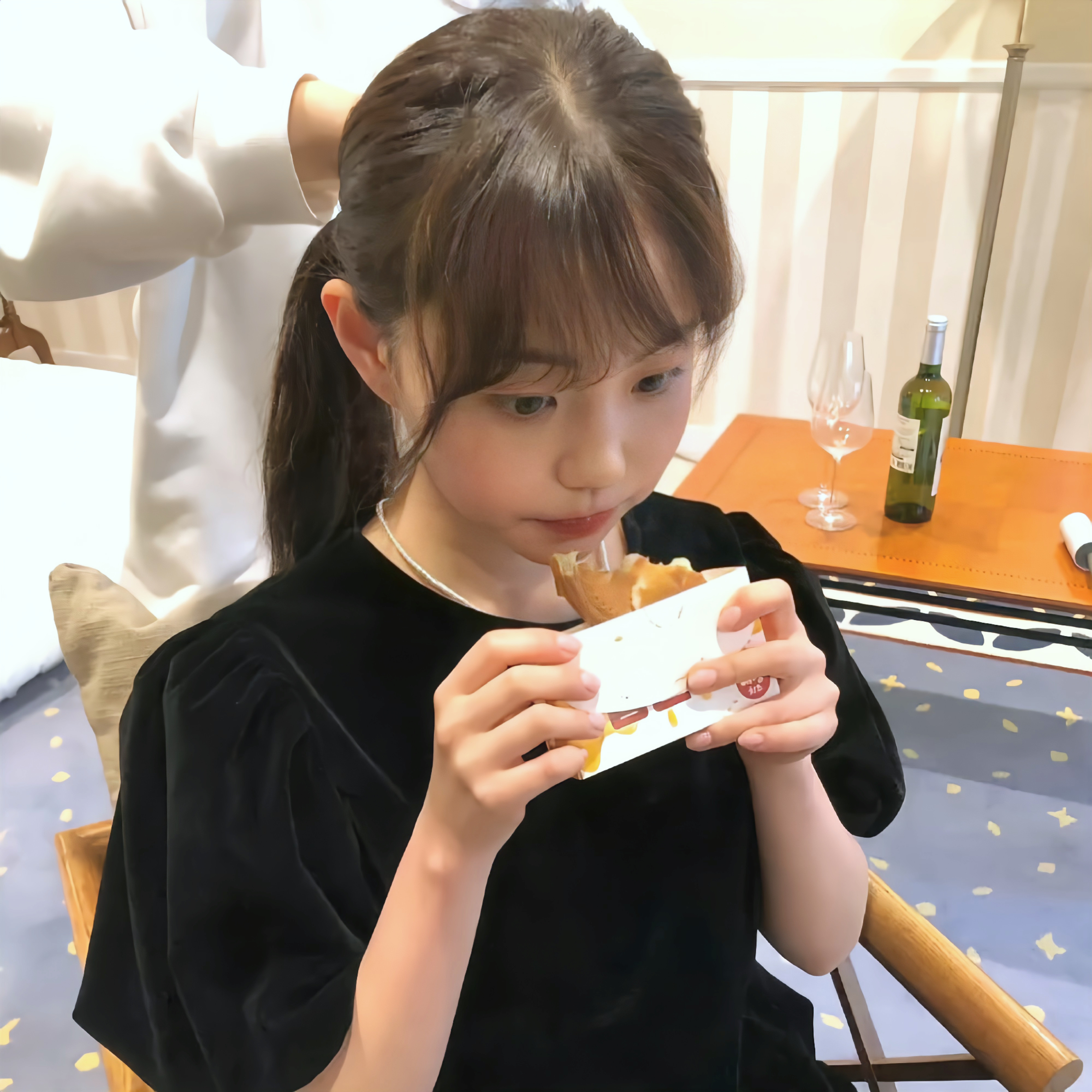 𝐰𝐞𝐜𝐡𝐚𝐭｜女生頭像.^보고싶어요...ㅠㅠ🤍