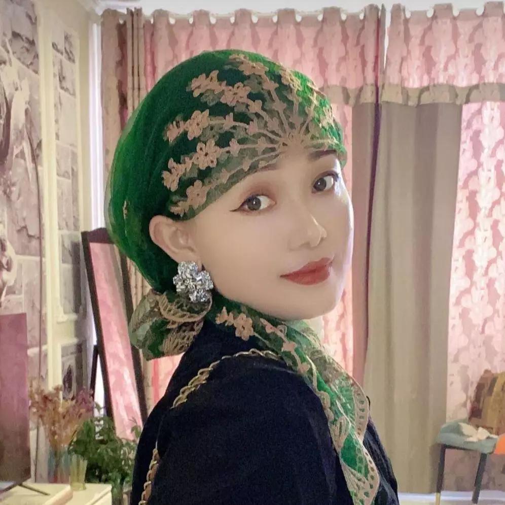 回族人把猪视作禁忌之物，这主要和他们的宗教信仰与文化传统有关。回族大多信奉伊斯兰