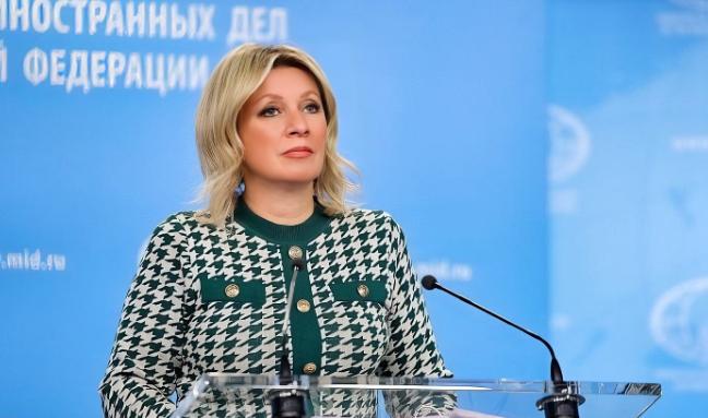 俄罗斯大使馆被炸了当地时间10日，俄罗斯外交部发言人扎哈罗娃就伊朗周边局势发表