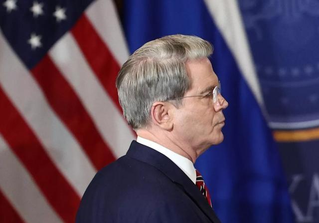 美财长贝森特说实话？2025年10月31日，贝森特称美国将降低对中国稀土金属的依