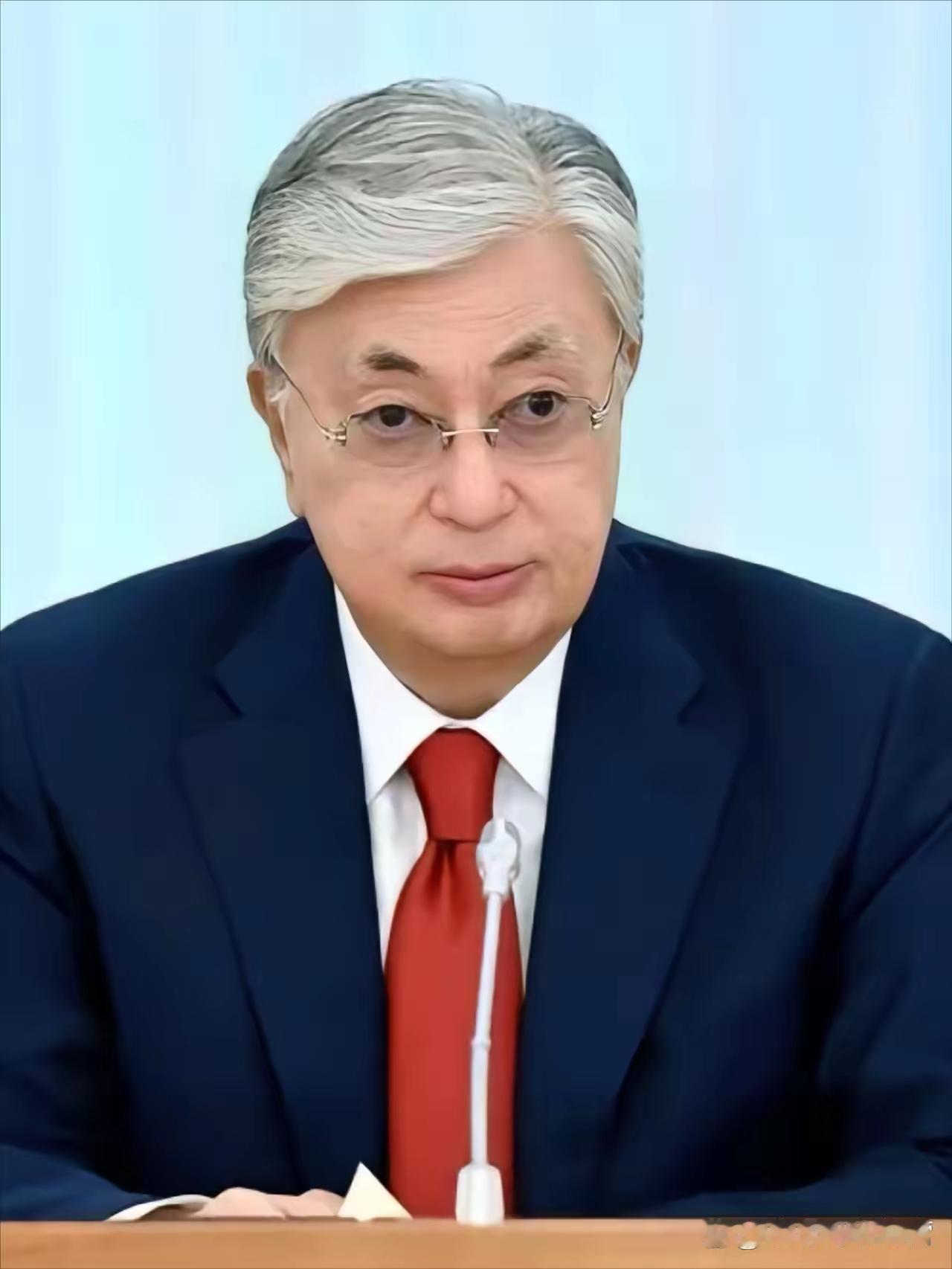 托卡耶夫果然是聪明！看了哈萨克斯坦总统托卡耶夫与日本首相高市早苗签署的协议，不得