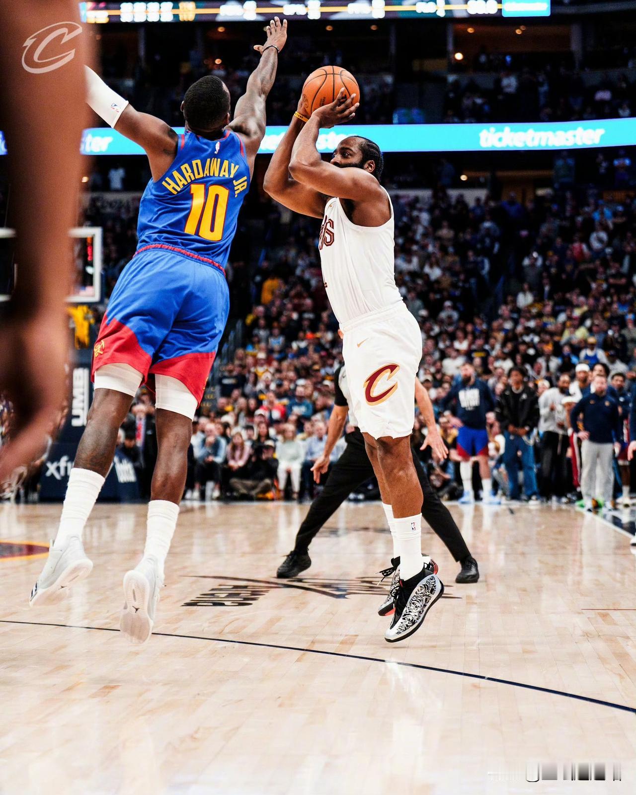 哈登：听说有人觉得我打不了硬仗？哈登加盟骑士的第二场比赛，还没来得及怎么磨合，