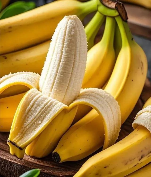 血压高的牢记五吃五不吃🌟五吃1⃣香蕉2⃣西瓜3⃣橙子4⃣猕猴