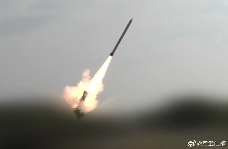 兄弟们，有点东西啊伊朗的武器远比我们想象中要丰富居然用精确制导远火打了科威特的美