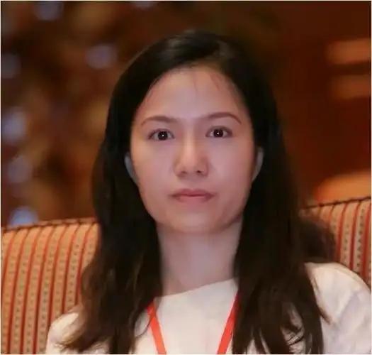 剑桥大学向翁帆发出了邀请函！根据最新消息，剑桥大学丘吉尔学院已向翁帆发出访问学