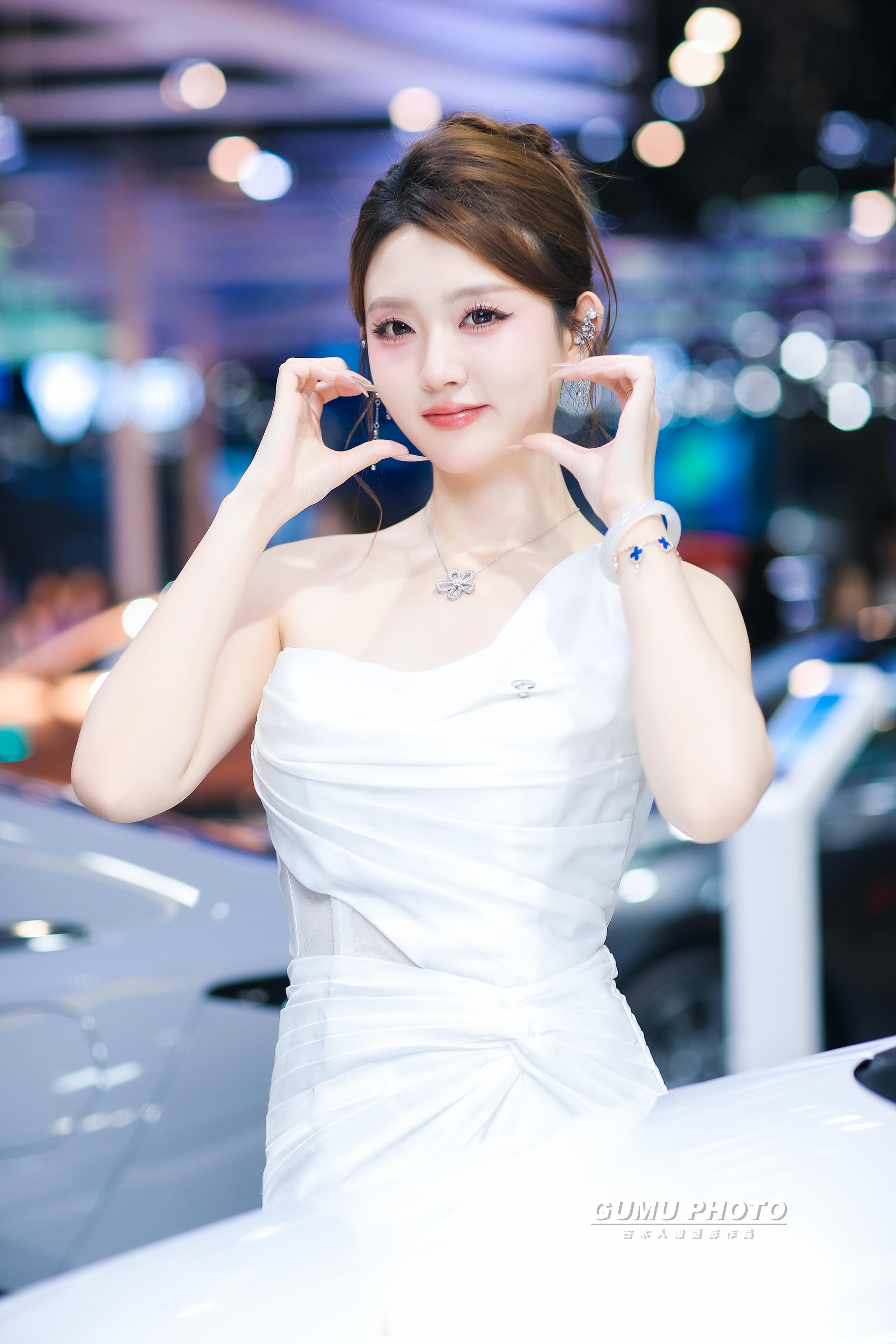 2026重庆车展长安马自达展台模特2026重庆国际车展重庆国际车展