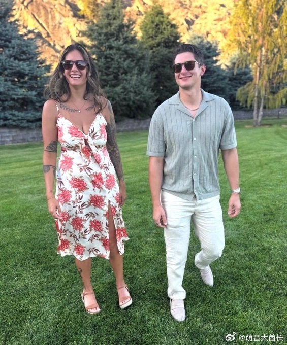 美国空军KC-135空中加油机飞行员阿丽亚娜·A·布歇中尉在伊拉克西部最近的坠