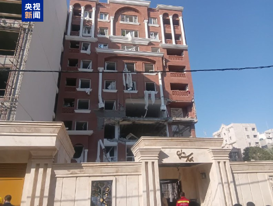 伊朗阿巴斯港楼房突发爆炸 1死14伤 事故原因待查