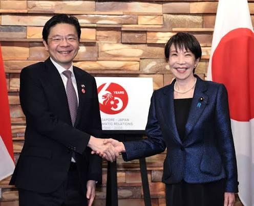 一份华文报纸，正在引爆一场前所未有的信任危机。不是因为它说了中国的坏话，而是因