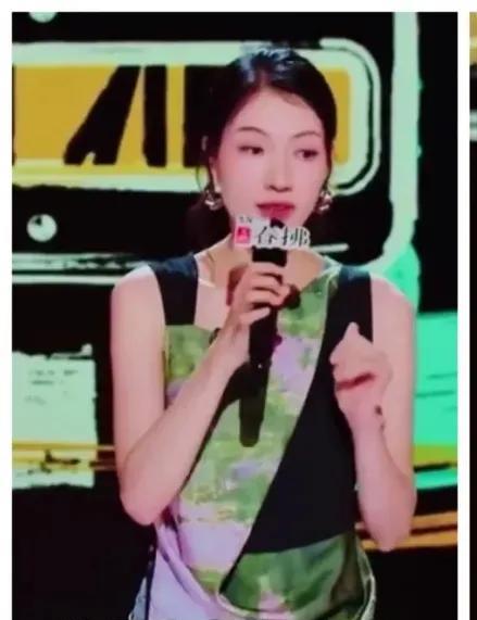 现在的女性脱口秀没有其他题材了吗？怎么非得围绕着这些什么来例假、卫生巾、内衣自