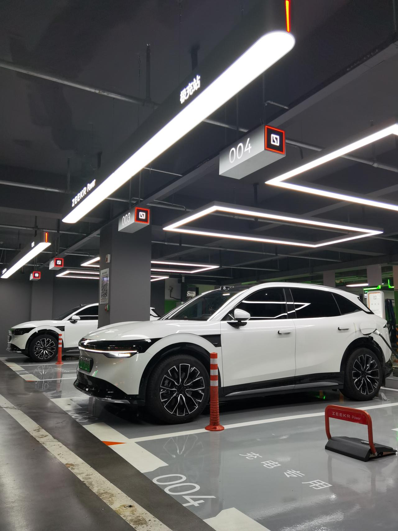 👉我的爱车是极氪7X25款四驱长续航版。2025年1月提车，至今行驶了16,0