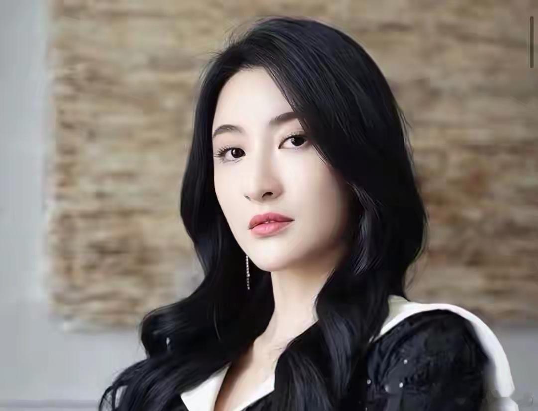 香港知名女星林夏薇否认破产，平时走白富美路线，怒斥造谣者：恶有恶报​​​