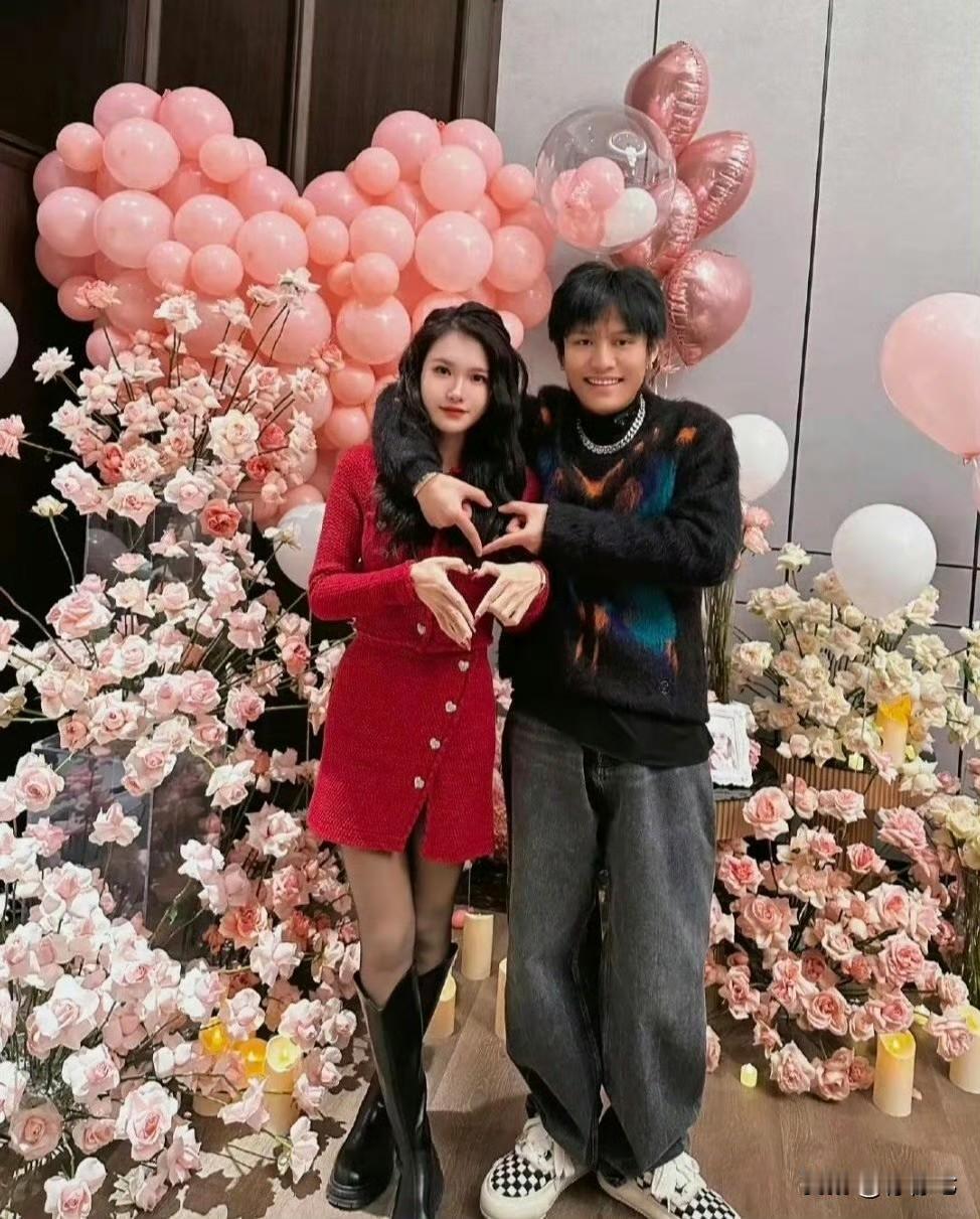 资本不肯放手的“蛋糕”‼️三只羊悄然试水复出！三只羊复出试探舆情，劣迹网红岂能