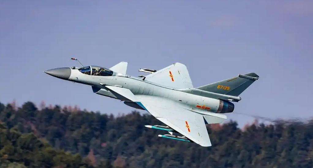 北京现在摆在案头的，根本不是一份普通的军火合同，而是一道足以改写地缘政治格局的送