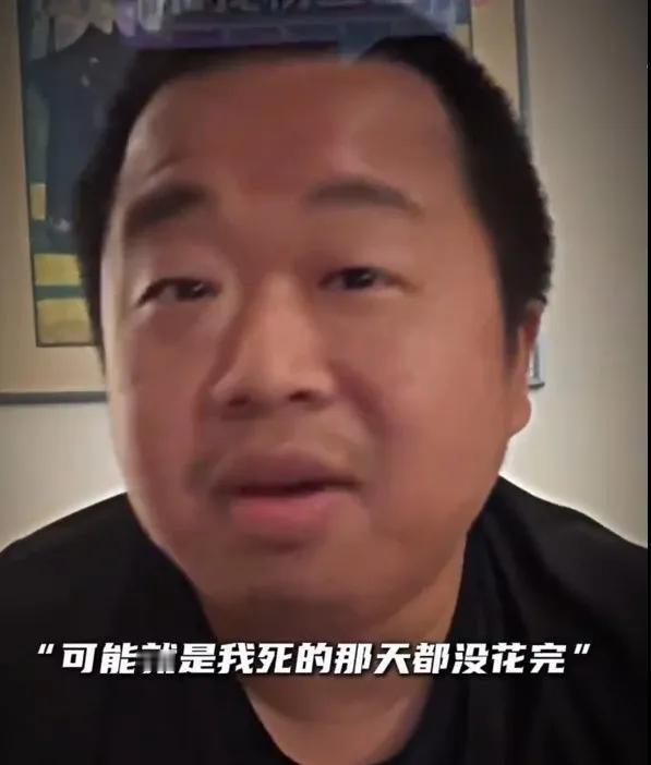 蓝战非说自己轻轻松松能年收入九位数这件事，给所有的大学生和待业人都提了个醒，