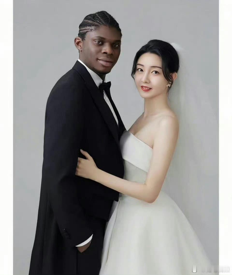 不想祝他们幸福。