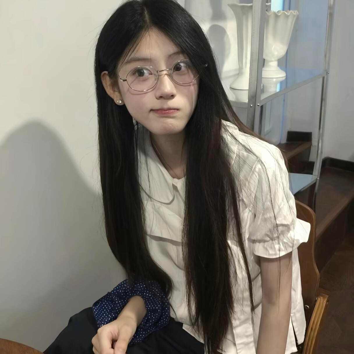 𝙒𝙚𝘾𝙝𝙖𝙩头像分享🍒氛围感头像｜女生头像分享｜高清头像｜优质女头