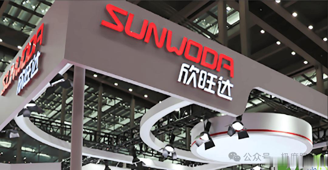 鸿蒙智行去宁王化鸿蒙智行悄悄换电池了，在工信部第408批公告里，问界M6纯电版的