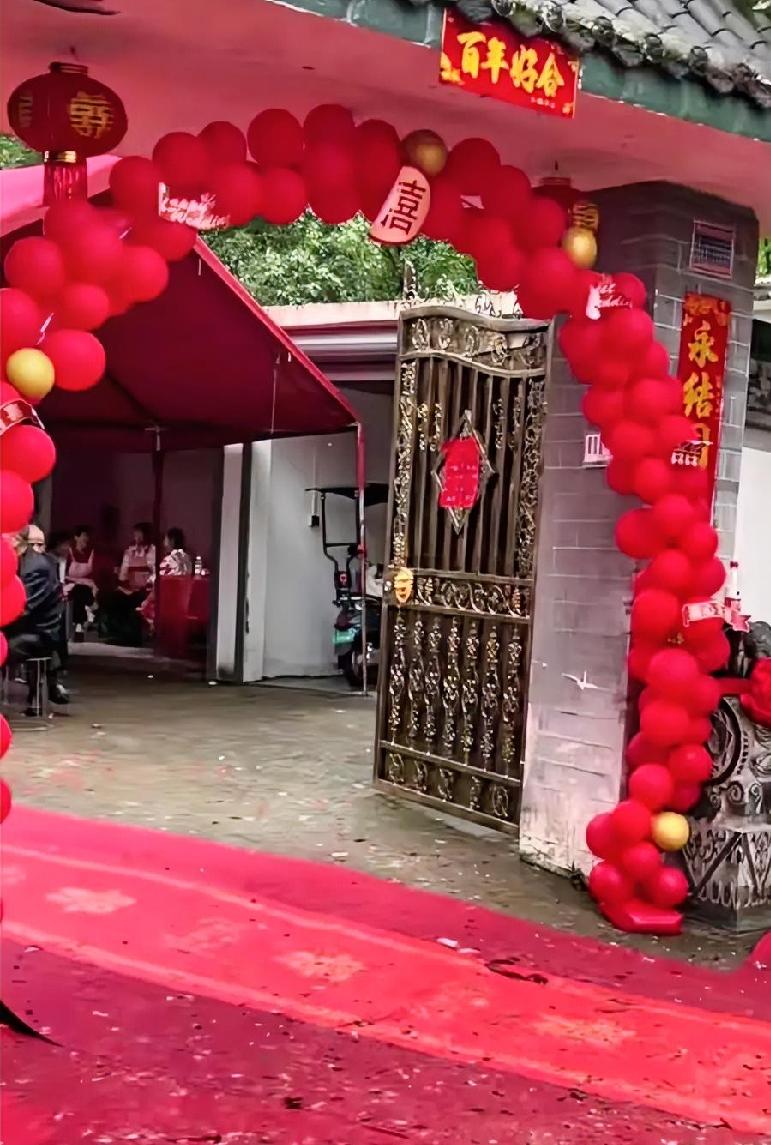 这次回农村，发现了一个奇怪的现象农村那些没有上大学的，有的甚至连高中都没读，