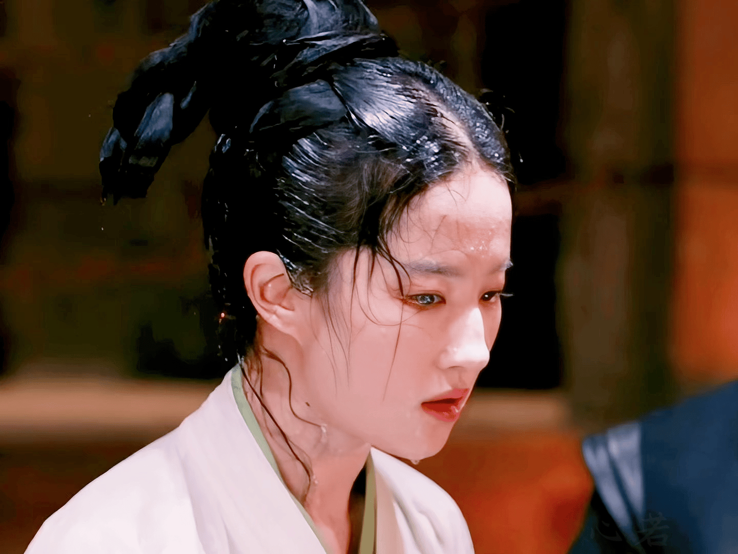 顶光湿发下的完美脸蛋完美骨相​​​