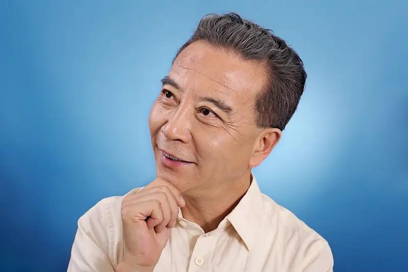 50后就业难，请社会给他们一条生路如今，大批50后劳动者深陷就业绝境，求职之