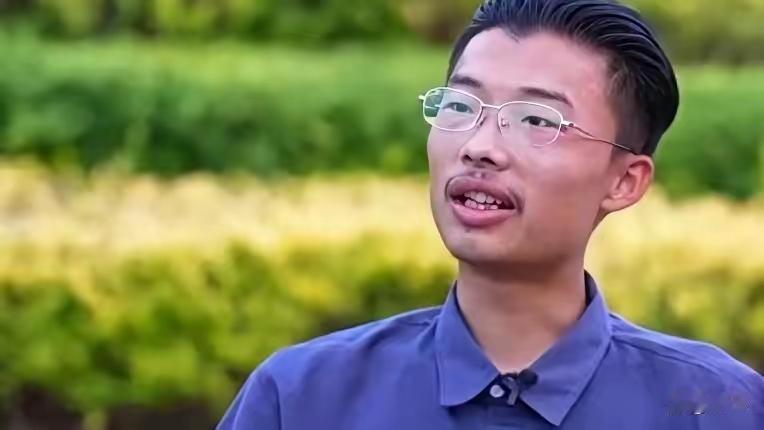 郭有才去讲道德经了。比浅浅的尿还让人上头。这世道是变了。没有任何底线了！