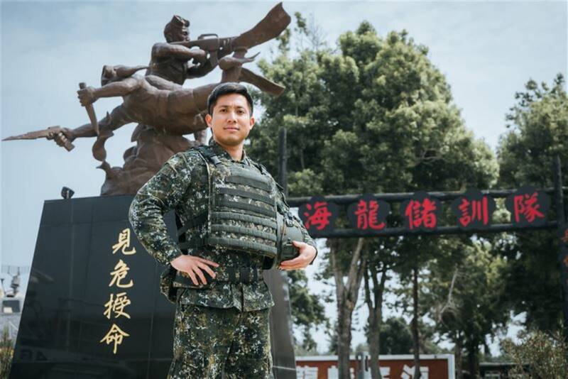 【台军一名营长吹嘘：随时掌握战场主导权！】台军士气不足，但也有不知天高地厚的狂人