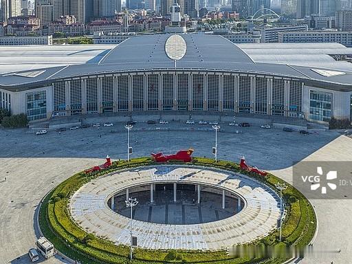 天津站早高峰进京车少？根源不在天津，卡死在北京南站。不少天津通勤族吐槽，早高峰