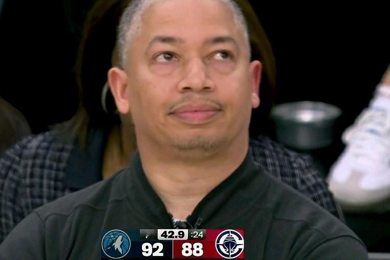 泰伦卢瞬间无语了！快船主场迎战森林狼关键时刻发生极其诡异一幕：主场输球不意外，意