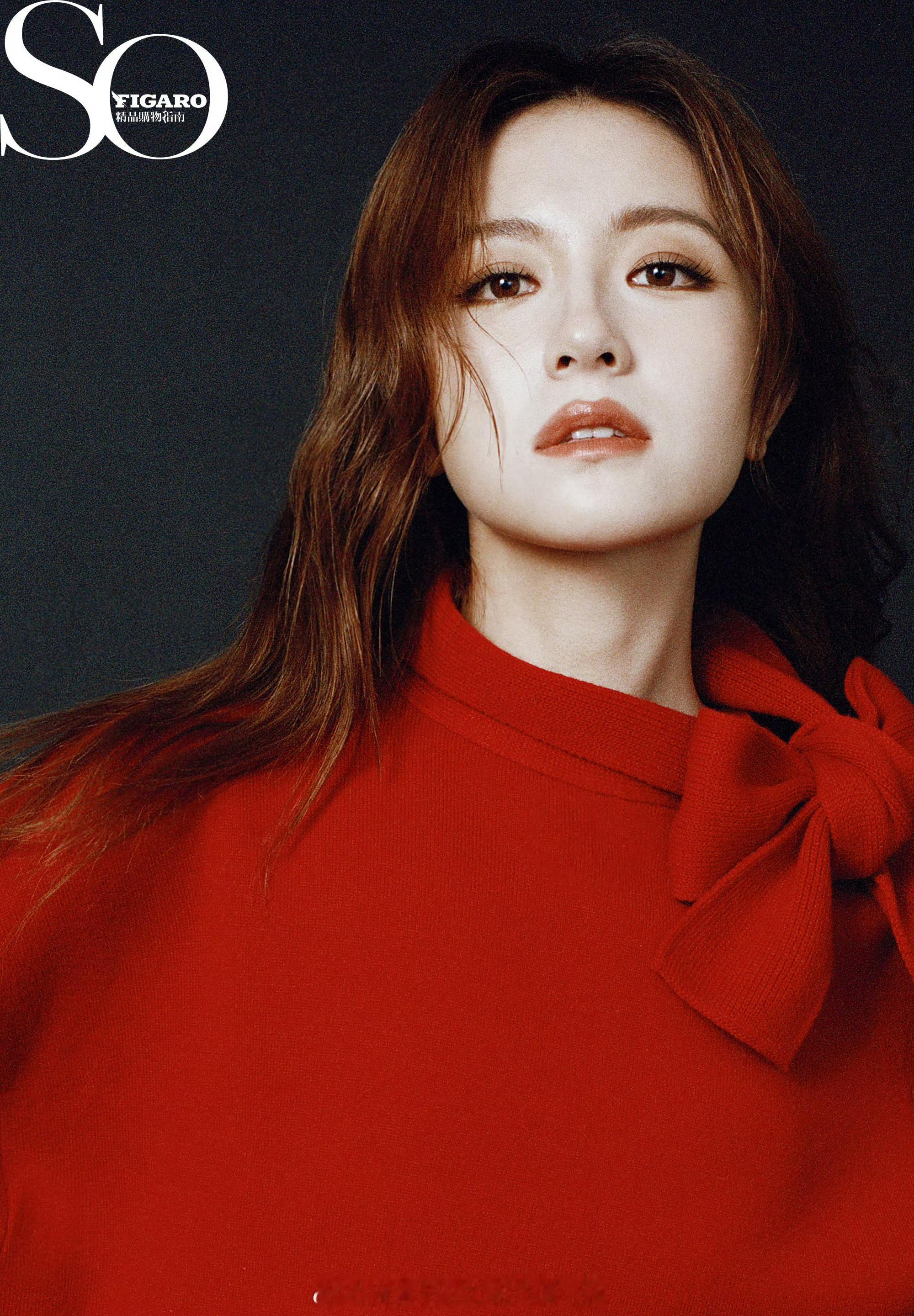 李兰迪蒋欣双人杂志大片，两人的气质好和，想出让她俩演姐妹的简直是天才！！[羞嗒嗒