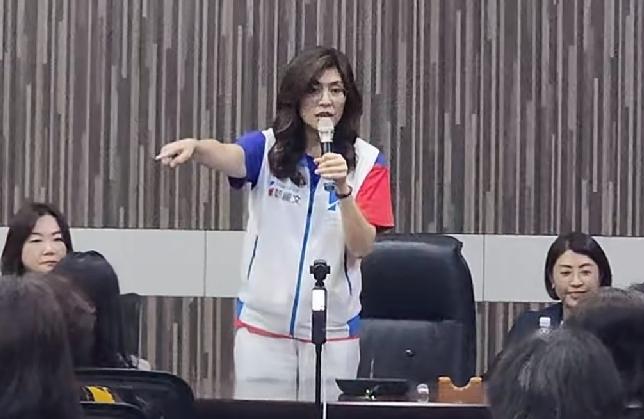 郑丽文示警：彰化若输，可能10年拿不回来！——民进党用司法斩草除根，她每周至少去