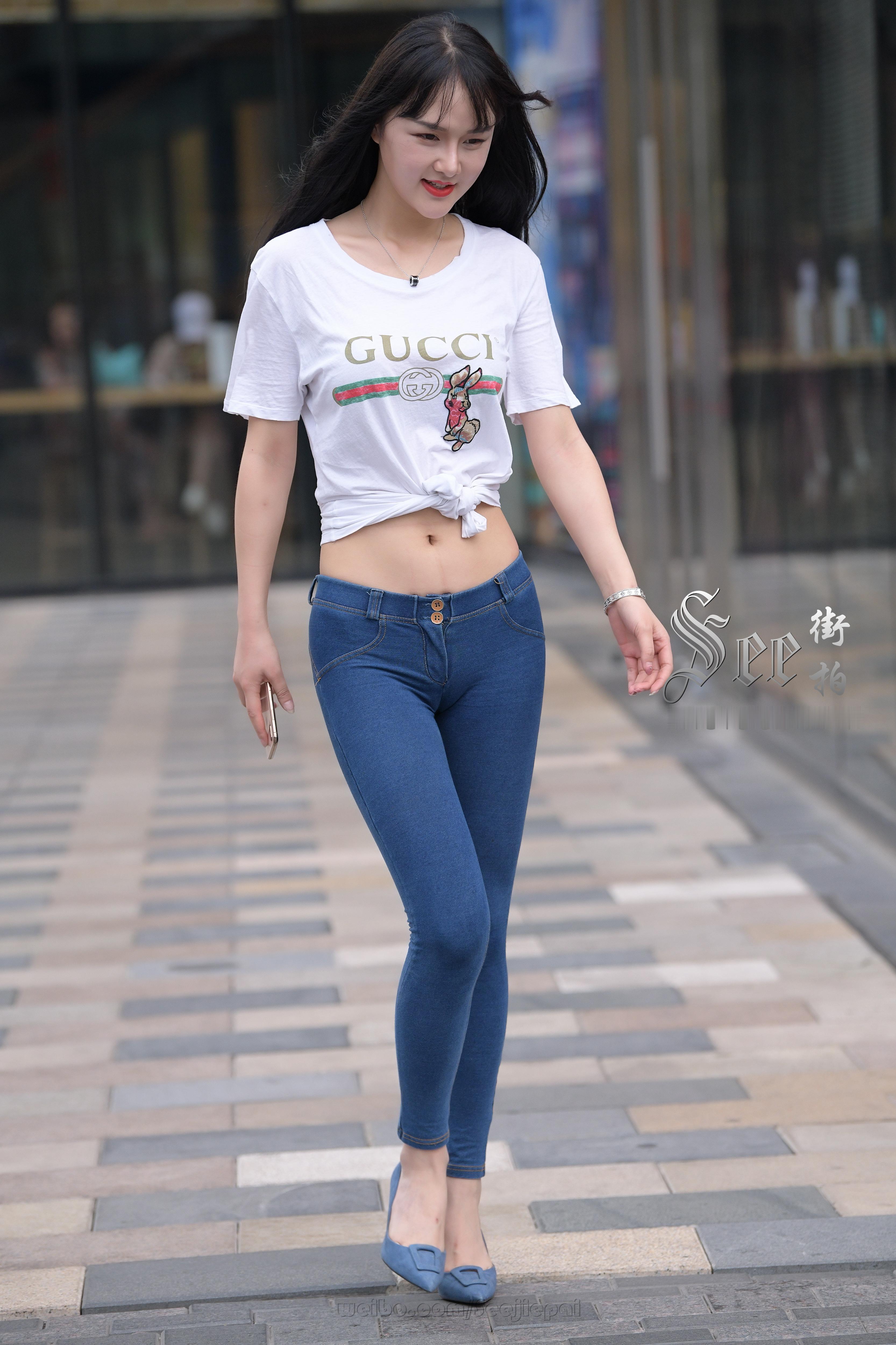 紧身牛仔裤高挑靓丽美~~​​​
