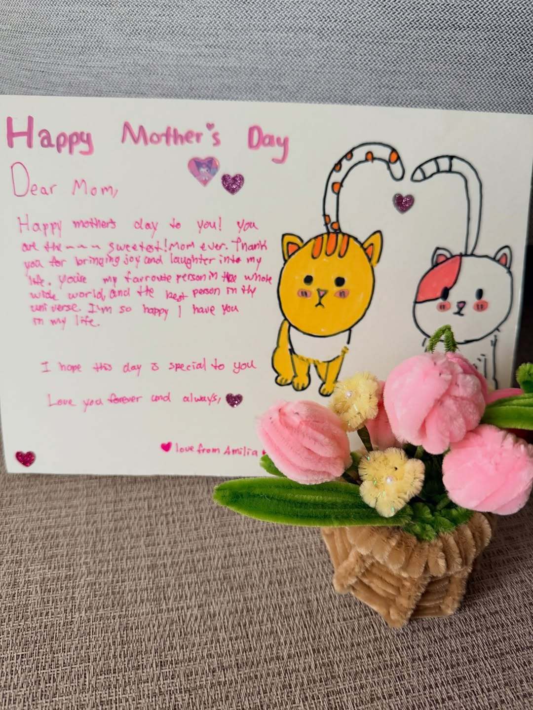 林心如分享女儿亲手制作的母亲节礼物好可爱哦！
