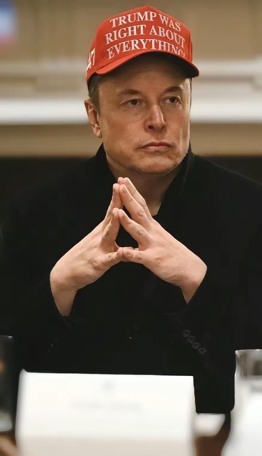 马斯克又在网上预警，说未来五到十年可能有战争。其实这不是他第一次发这种“风险预判