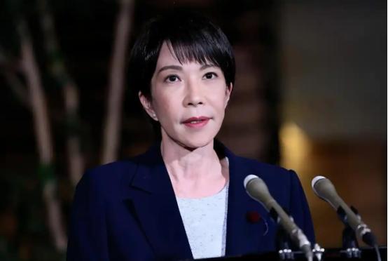 日本这次真的砸钱砸到疯了！短短14天，央行四次下场救市，硬生生烧出去近900亿美