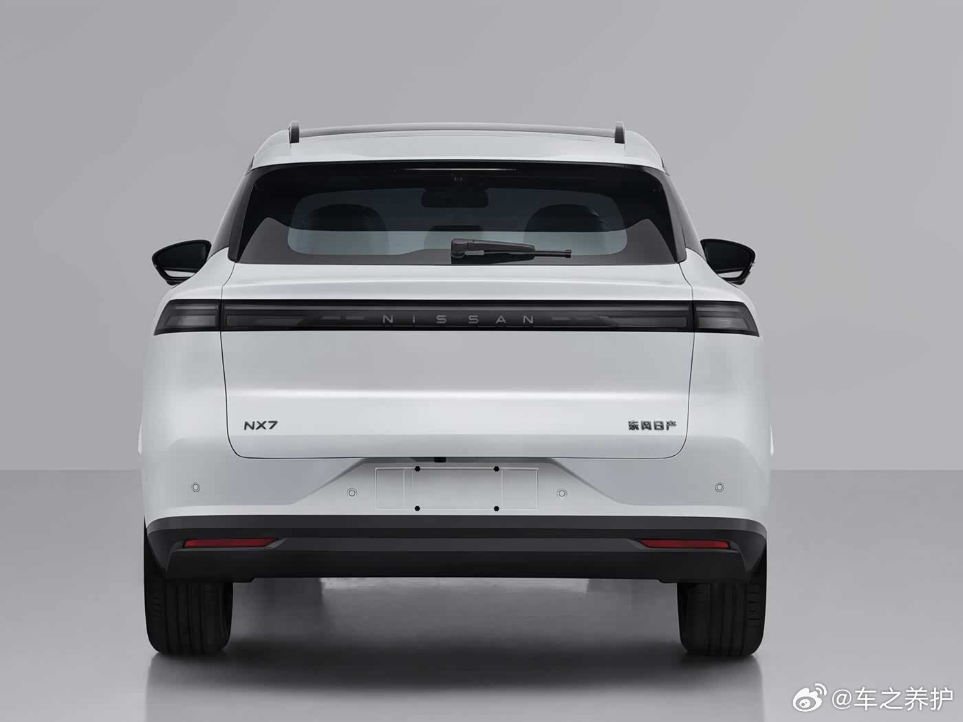 东风日产NX7实车曝光，大五座+激光雷达，上市能成爆款吗？近日，东风日产NX7的实车照片在网络曝光。