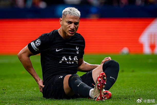 马竞5比2热刺我们完全没有必要质疑热刺球员的职业精神。你说罗梅罗不拼吗？他都跟