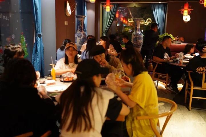 仙骨鱼? 鸭拐筋? 杭州水瓶座老板又捣鼓出一堆奇奇怪怪的土菜。