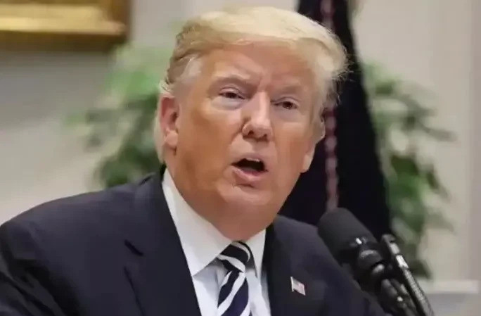 老特来不来九三大阅兵真不好说这事儿可真让人好奇！老特到