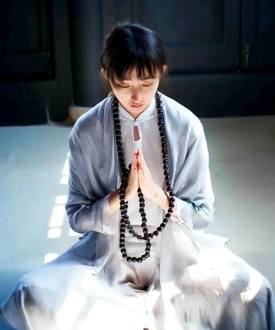 末法时代，千万不要去憎恨你生命当中出现的任何一个人，因为他们都是受到你的业力才来