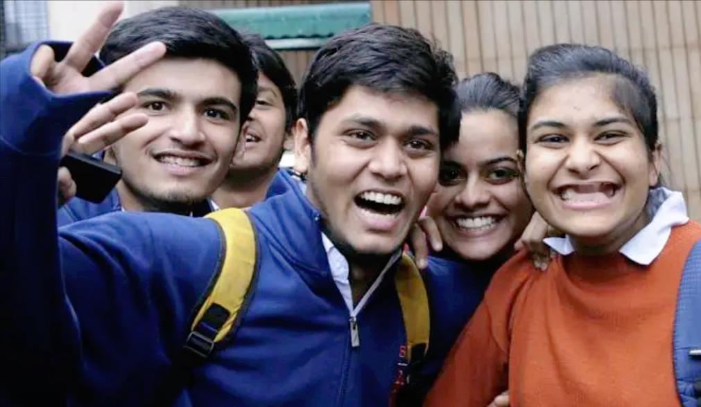 印度突然爆出一桩大丑闻，当地的造假窝点被端，10万多份仿冒名校的假文凭直接曝光，