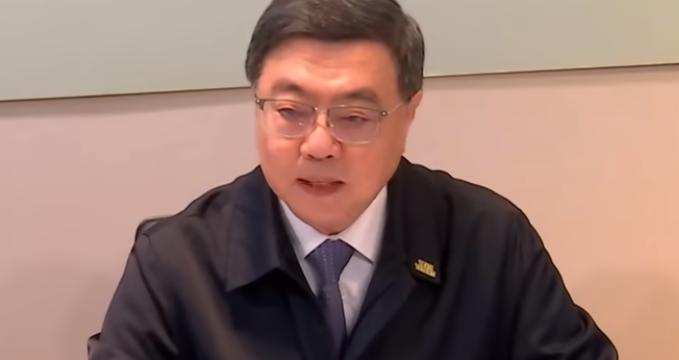 台“行政院长”卓荣泰今天表示，经济部门一级应变中心开设，因此自己一早就将上午的行