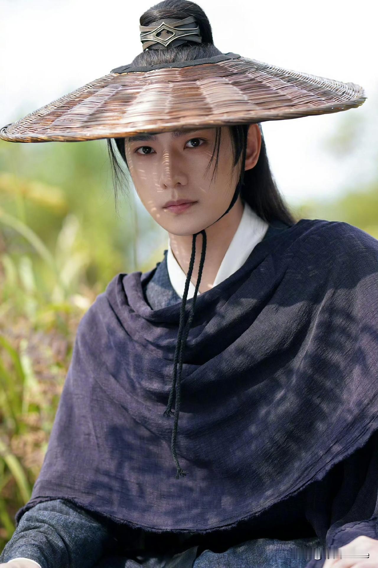 12月11日，杨洋又又又有新剧要上！属实为他捏了一把汗，《雨霖铃》又是古装武侠！