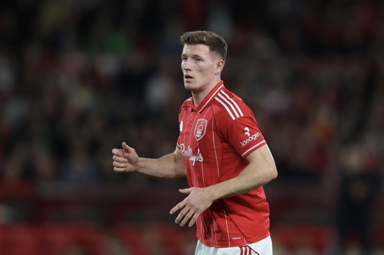 英超讲的是靠虐菜稳定性，强强对话一赛季就那么几场，虽有影响，没有虐菜稳定性高。不