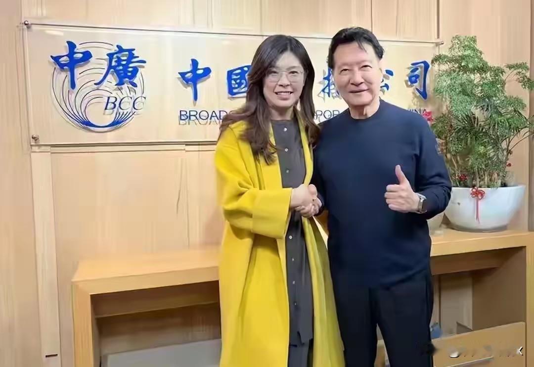 针对赵少康今日开记者会再次挑衅郑丽文郭正亮这次真是气坏了，直接撸起袖子替郑丽