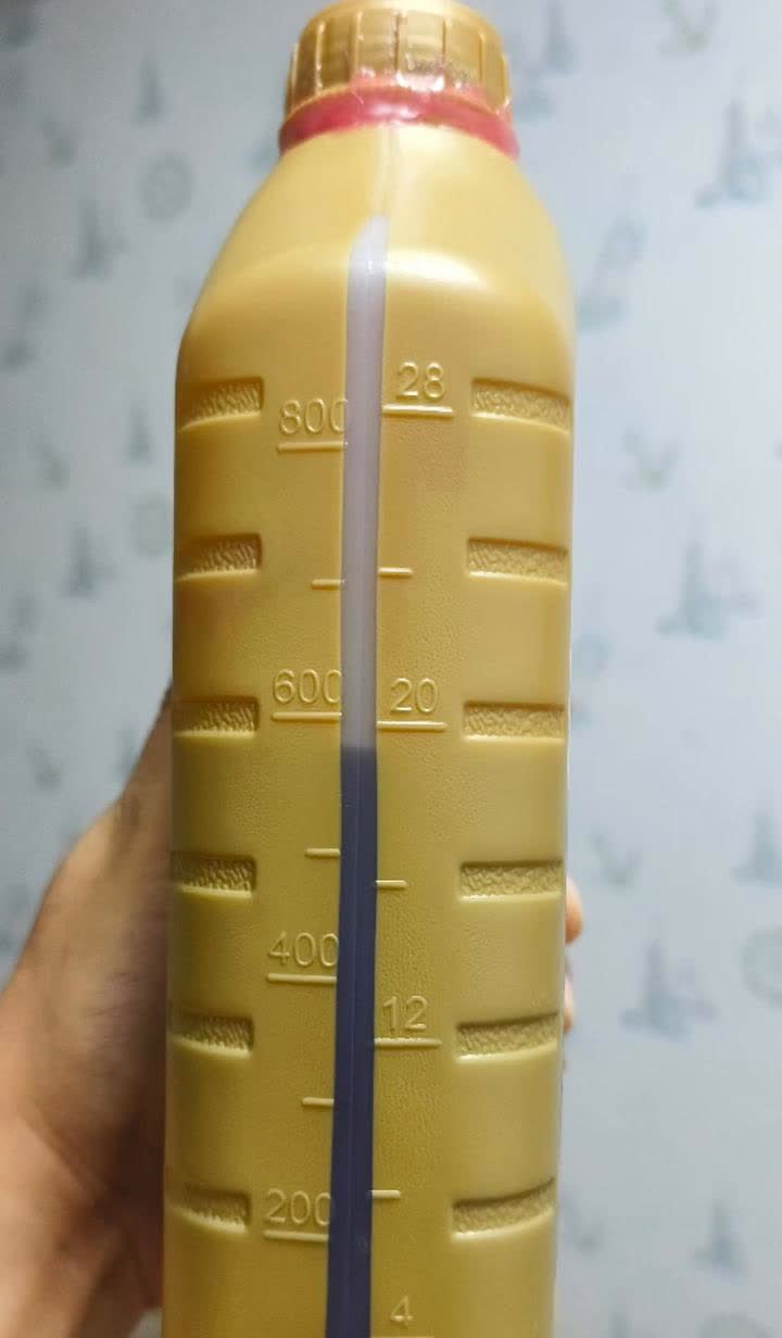 福特锐际厂家标注的机油加注量5.2升，很多朋友自己保养的时候也是按5.2升去加注