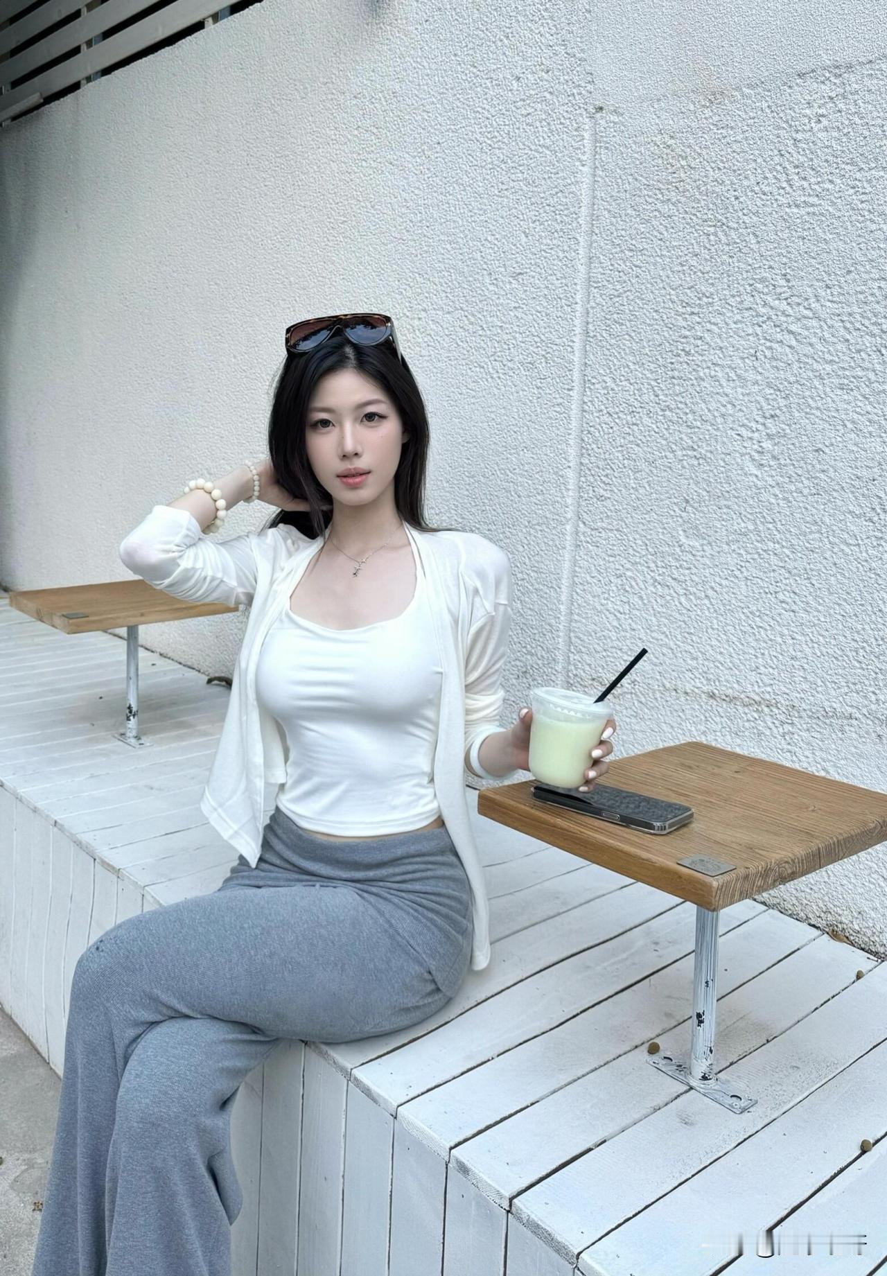 身材高挑的女神美照