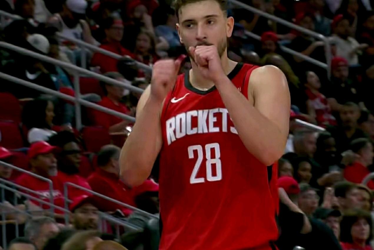 快船真的是人见人欺了！！！火箭大利好，申京突然就病好了，缺席两场比赛准备打快